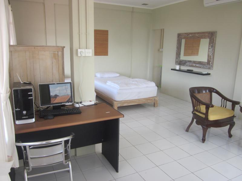 Urbanview Hotel Wayan Mansion Denpasar Eksteriør billede