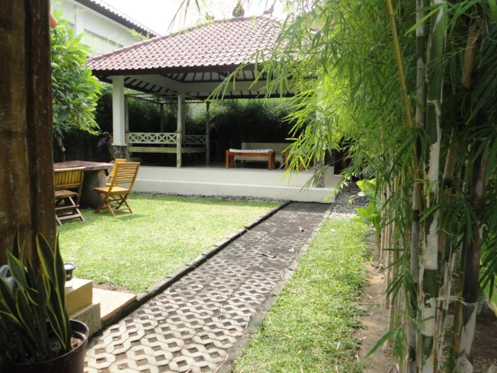 Urbanview Hotel Wayan Mansion Denpasar Eksteriør billede